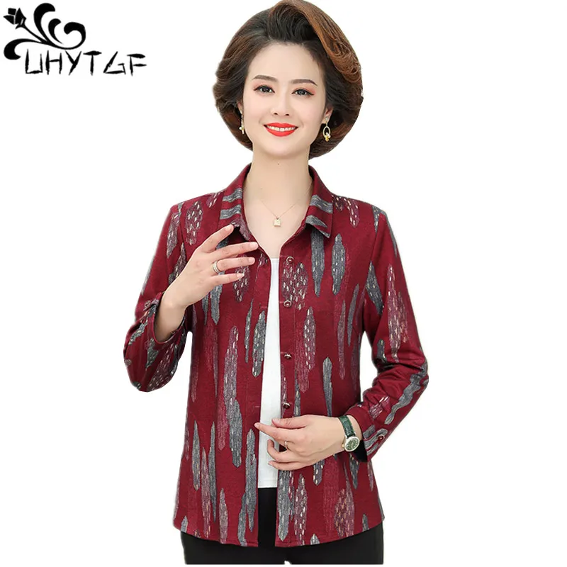 

UHYTGF Cardigan Blouse Women Single-Breasted Casual Spring Autumn Tops Shirt Women Middle-Aged Mother Thin Loose Size Coat 1453