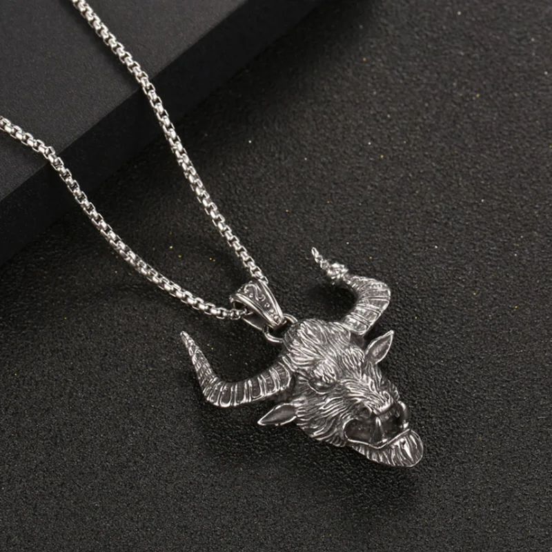 Punk Men Horn Bull Pendant Necklaces Steel Jewelry Animal Head Necklace Accessorieselry