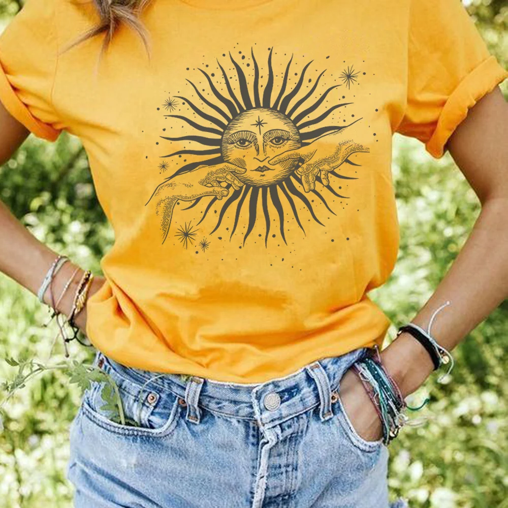 Boho Style Vintage Sun Hands Print T-Shirts Women Summer Casual Loose Short Sleeve Tees Hipster Cute Aesthetic Astrology Tops