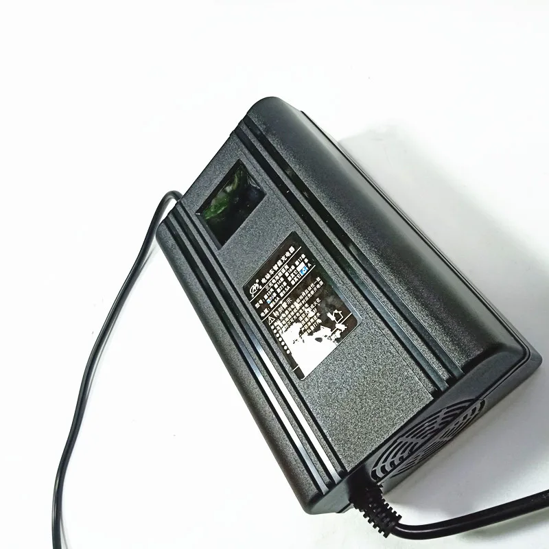 48V 9.5A สมาร์ทด้วยจอ LCD 16S 58.4V Lifepo4 13S 54.6V 14S 58.8V Li Ion สำหรับ LTO Li-Ion Lifepo4ตะกั่วกรดแบตเตอรี