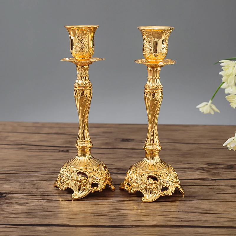 

Creative Metal Candle Holder New European Style retro Tabletop Pair Candle Home Decoration atmosphere Candle Holder Enshrined