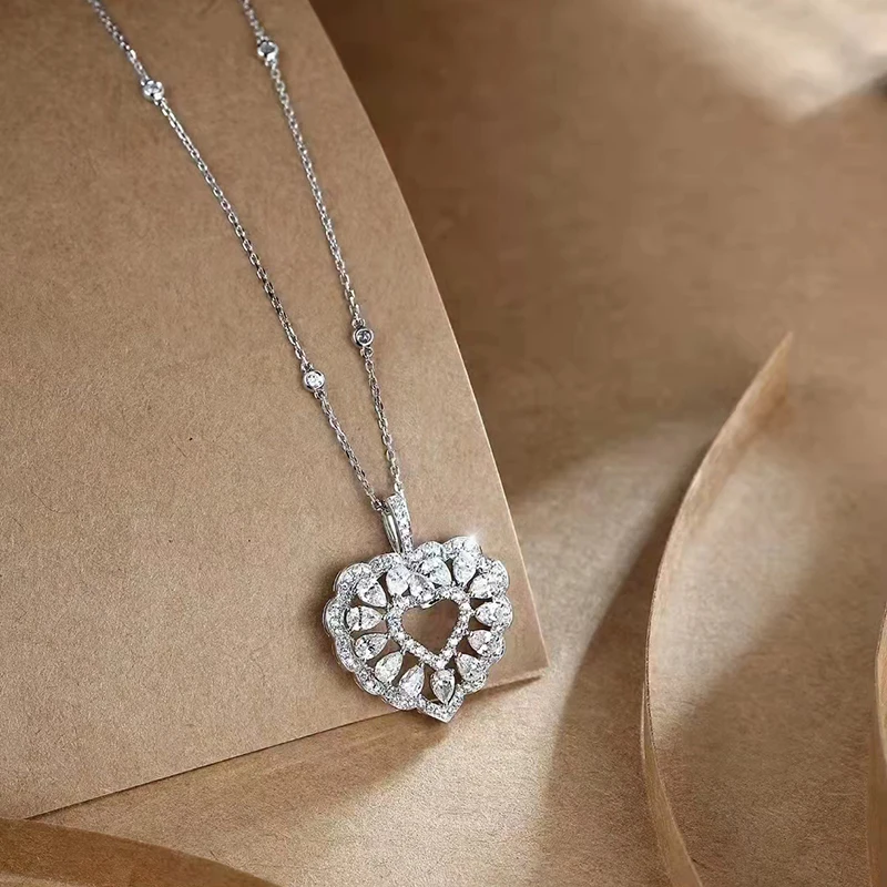 

Luxury 18K White Gold Natural Diamond Heart Pendant Necklace Ladies Engagement Party High Jewelry