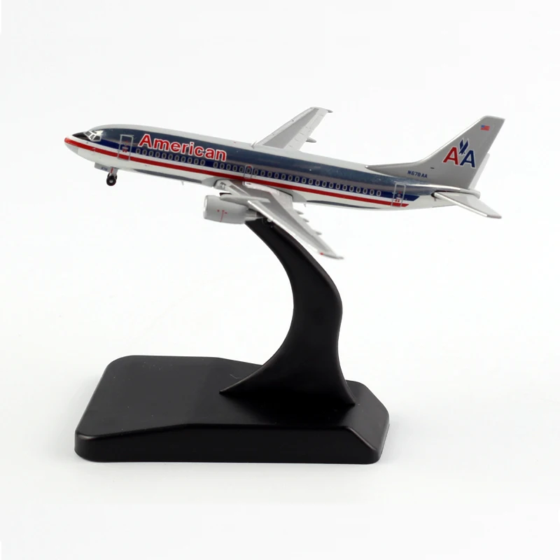 1:400 Scale American Airways B737-300 Airlines Model with Base Alloy Aircraft For Collectible Souvenir Show Gift Toys