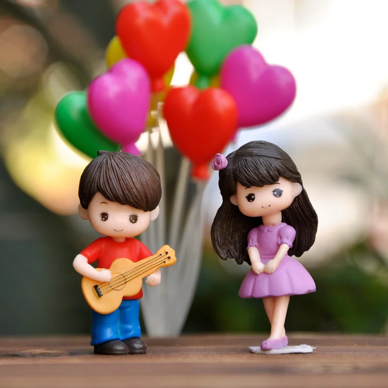 2 pcs Couple dolls posing playing guitar boy girl dating small dolls multi-plant potted cake decorations