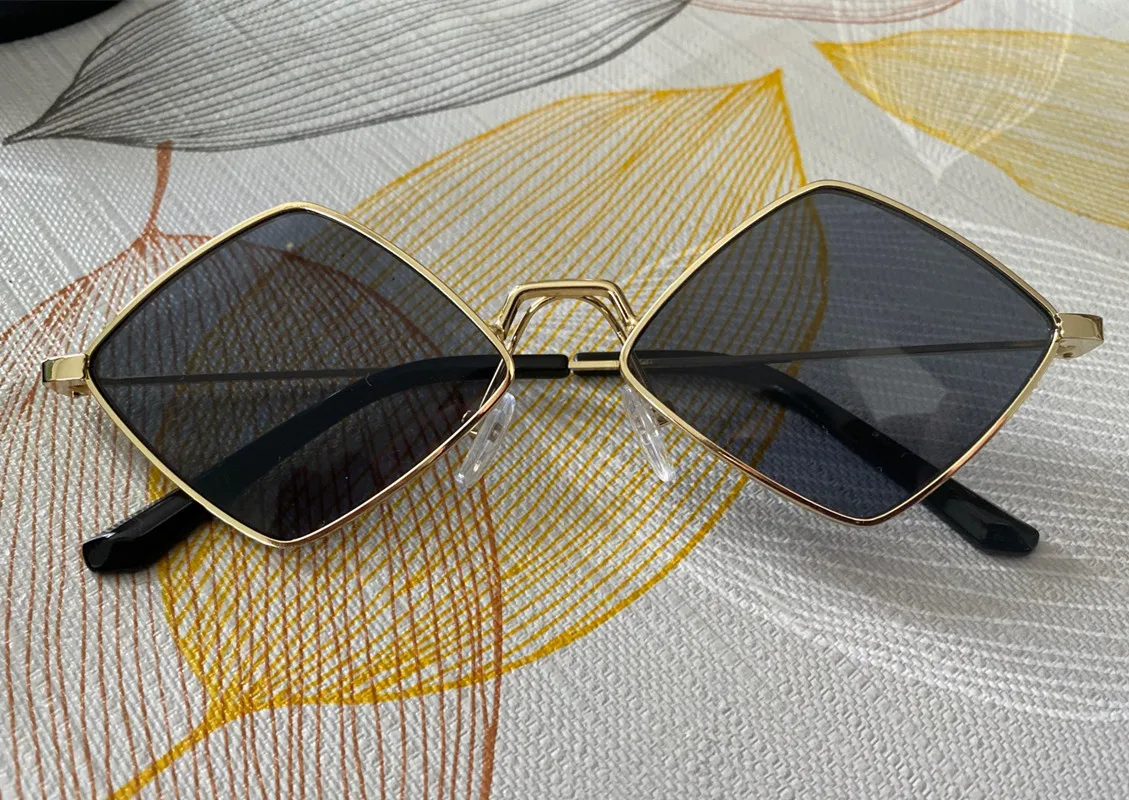 Gafas De Sol De Metal con rombos para mujer, lentes irregulares Vintage con montura pequeña, Uv400, 2024