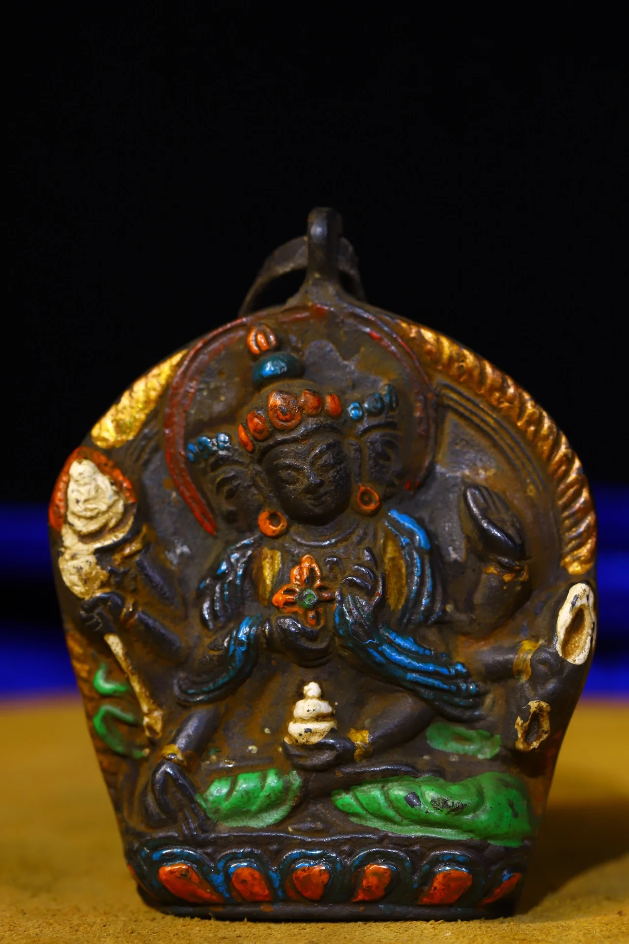 

3"Tibetan Temple Collection Old Bronze Painted Three Heads Eight arms Namgyalma Buddha Card Amulet Pendant Exorcism