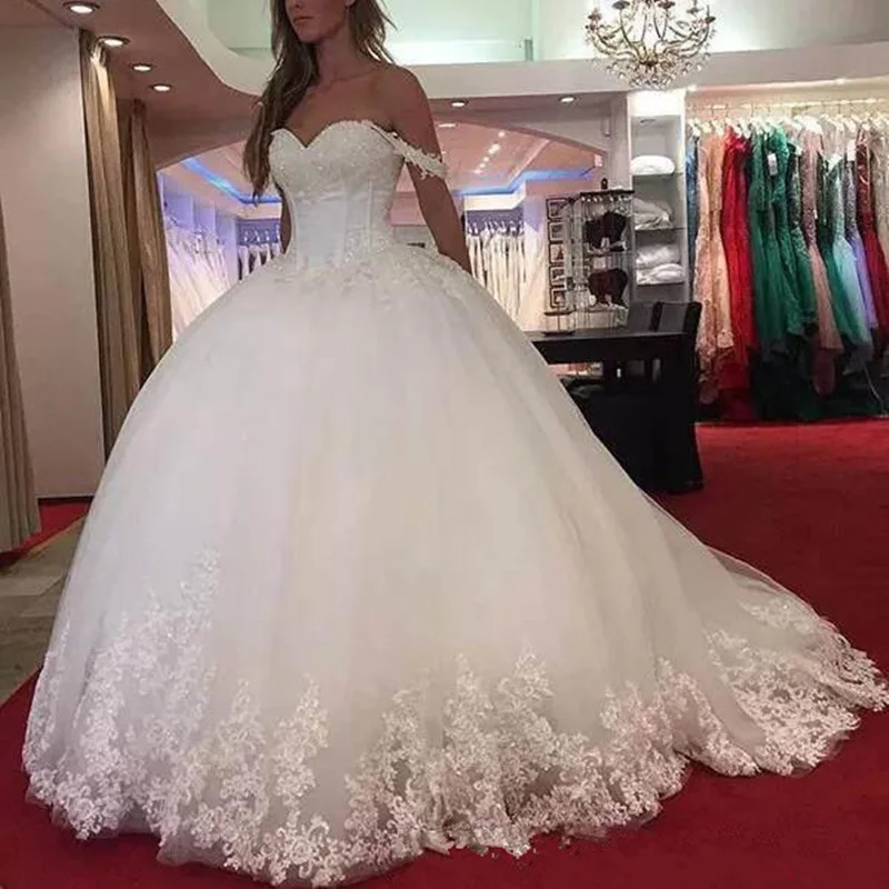 Customized  Wedding Dresses Thin Shoulder Strap Appliques Sleeveless Fluffy Fashion Lace Up Princess Bridal Wedding Dresses