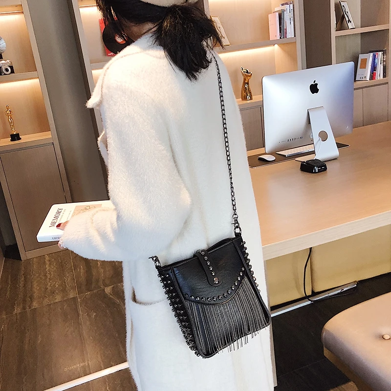 Punk Women Shoulder Bag PU Leather Handbag Fashion Black Crossbody Purse with Chain Tassel Famous Brand Luxury Designer Dmall