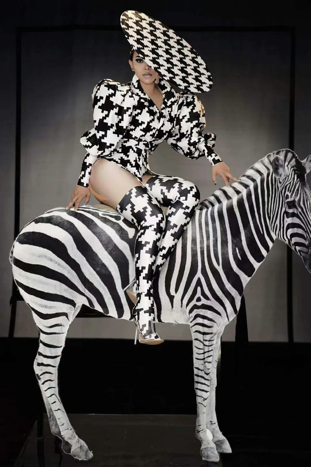 Prestatiekostuumsets Sexy zebra bodysuit Bar nachtclub Jumpsuit heren podiumdanskleding