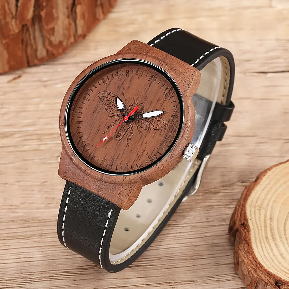 

Walnut Wood Engraved Bee/Elk/Skull/Roman Numeral Round Wood Watch for Men Women Quartz Black Genuine Leather Wristband Timepiece