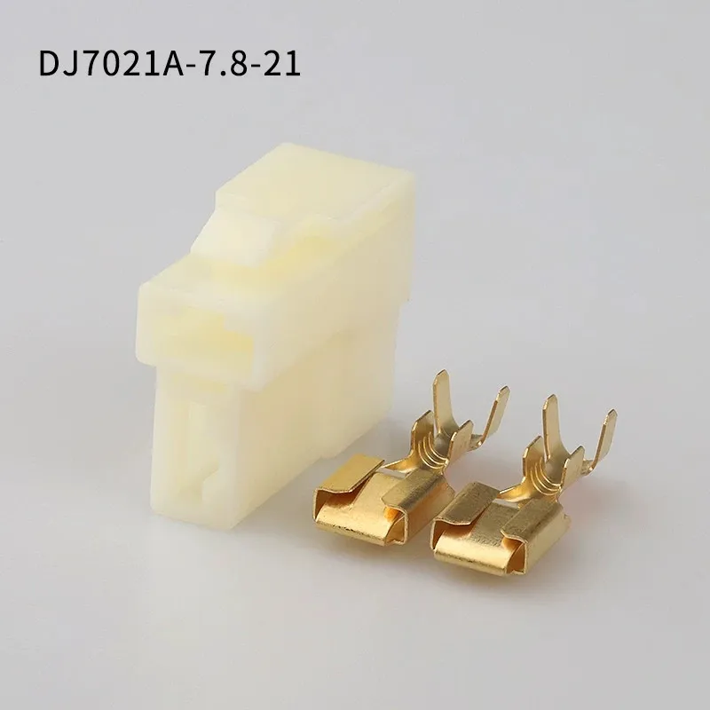 200 قطعة 2Pin 7.8 مللي متر أنثى السيارات دراجة نارية موصل الأسلاك الإلكترونية ل AUdi ، VW ، BMW ، هوندا ، تويوتا DJ70255-6.3-21