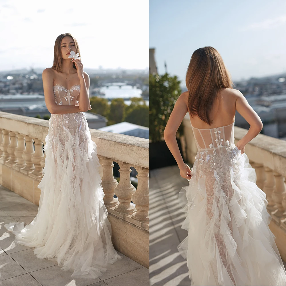 

2020 Bohemian Wedding Dresses Sweetheart Lace Appliques Beading Bridal Gowns Sexy Backless Sweep Train A Line Wedding Dress