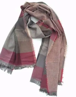 Manufacturers selling 2019 men plaid wrinkle scarf Autum Winnder double sided fringe scarves wholesale men's scarf