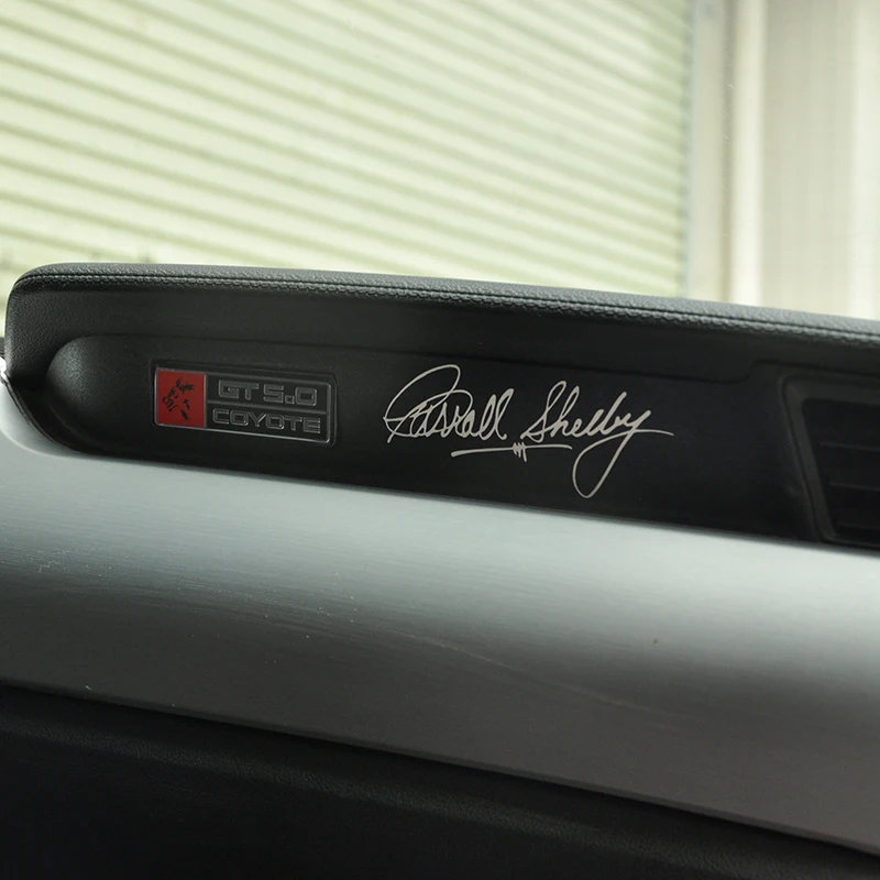 Shelby Signature Stickers Console centrale paraurti posteriore adesivi riflettenti per Ford Mustang Shelby GT AC Cobra decorazione esterna