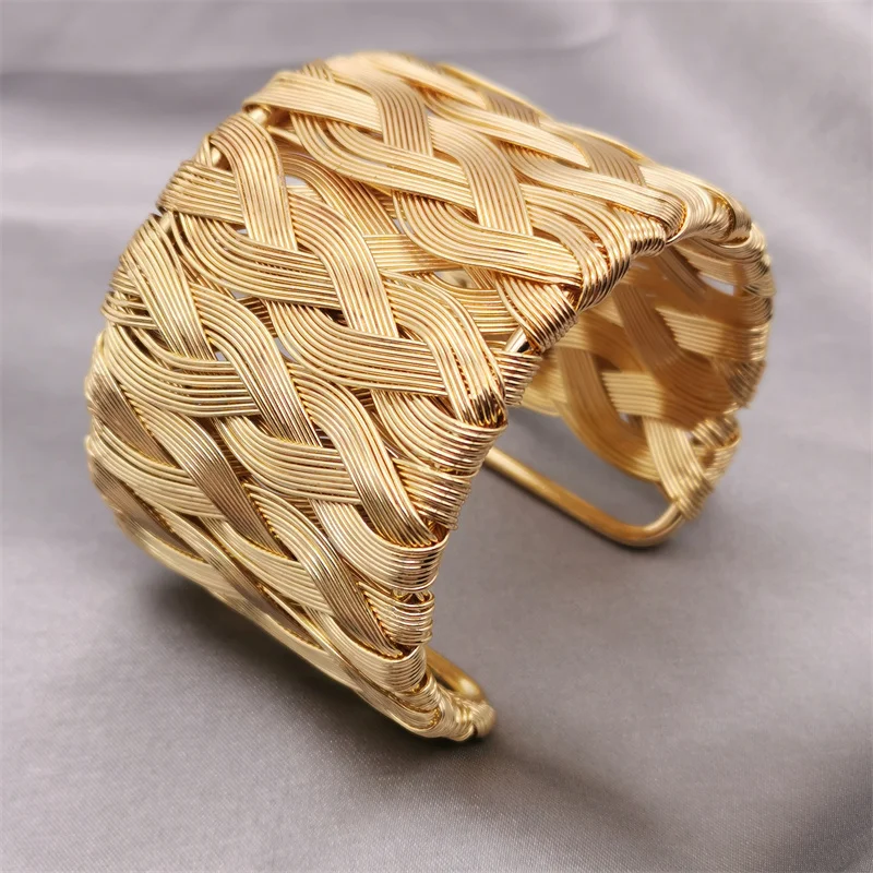 Fkewyy High-End Classic Women Bracelet Fashion Designer Jewelry Handmade Weave Bangles Charm Womem Gothic Accessories Gift