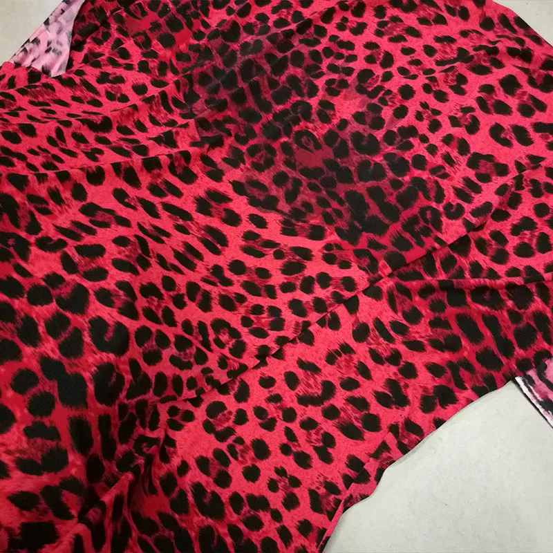 Dobry 4 sposób Stretch szczotkowana dzianina bawełniana/tkanina Spandex duży czerwony lampart nadruk na tkaninie Diy szycia kobiety sukienka Sexy