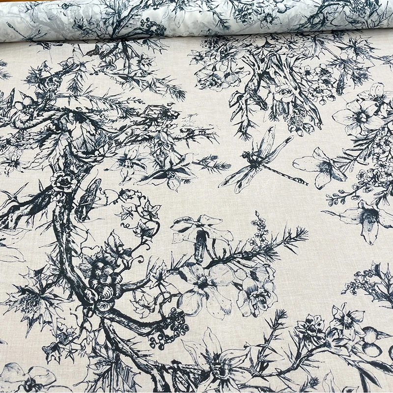 

Тонкая хлопковая ткань с принтом в стиле традиционной китайской живописи (на тему насекомых и цветов) для женских платьев, блузок, а также для шитья и рукоделия.