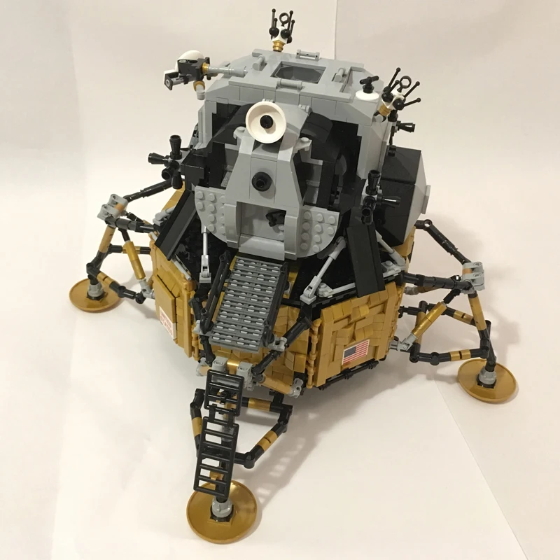 Apollo 11 lunar module creative space planet Aviation spacecraft moc building block MOC-29829 direct shipping compatible 3470pc