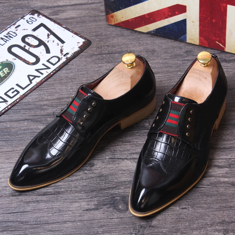 

men's luxury fashion punk nightclub dresses patent leather shoes slip on lazy shoe pointed toe oxfords summer loafers chaussure