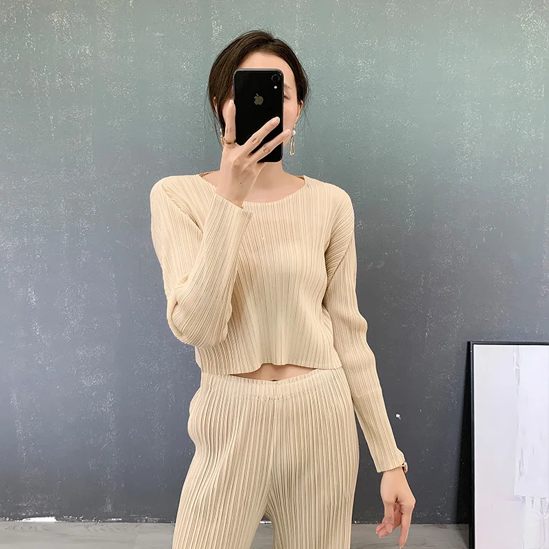 

2022 Spring And Summer New Long Sleeve Design T-shirt Top Fold With Short Sleeve Bottoming Shirt