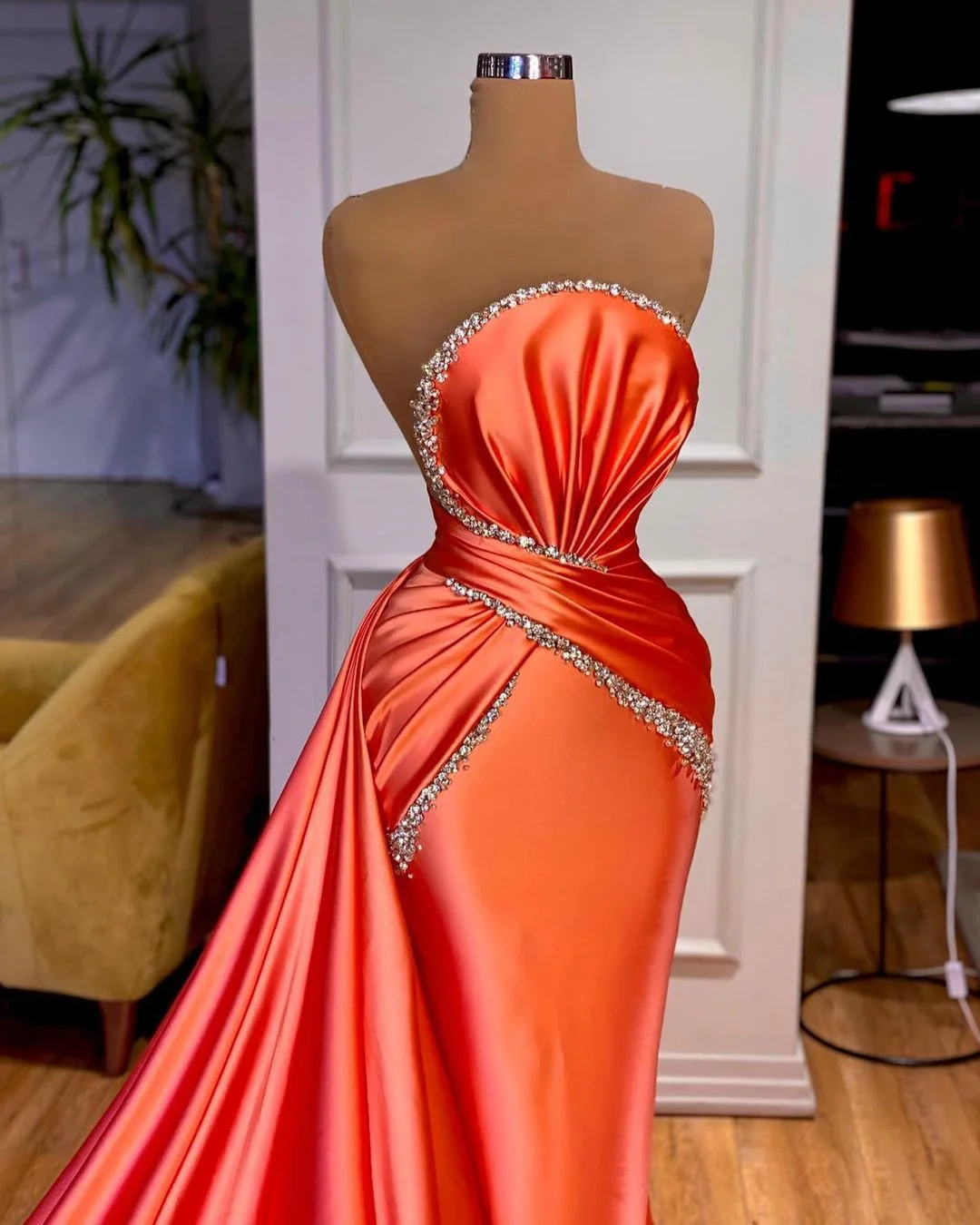 Coral Mermaid Avondjurken Sexy Kralen Strapless Ruches Sweep Trein Prom Jurken Custom Made Robe De Soiree 2021 Nieuwe Ontwerp