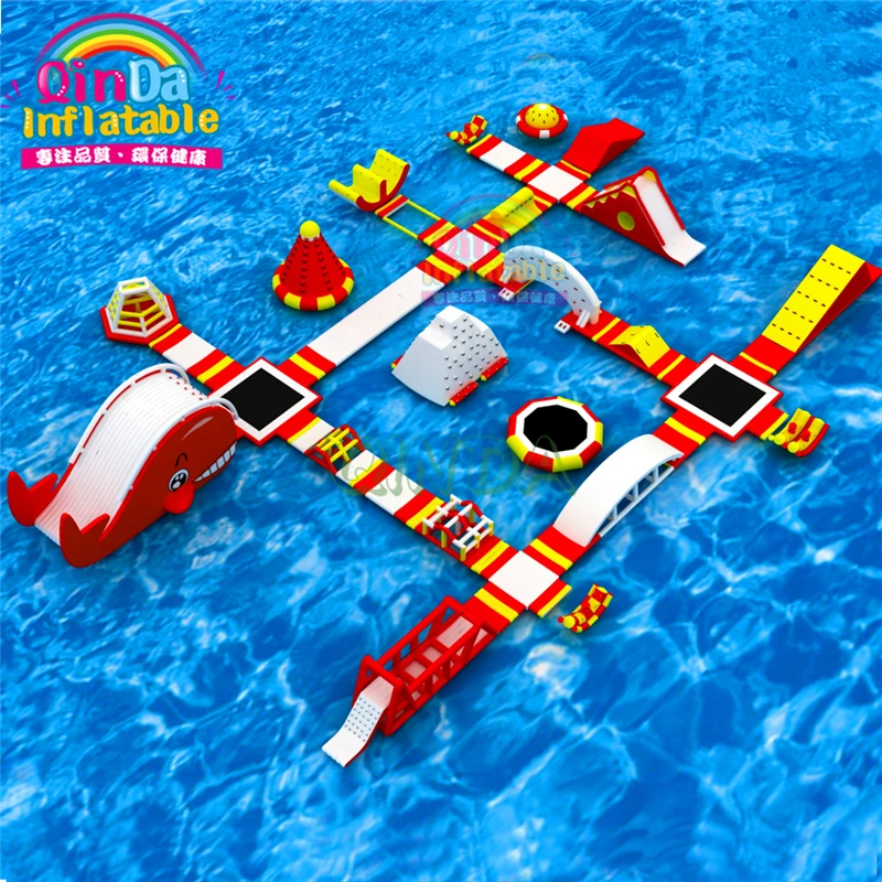 Wasserspielgeräte Float Wasserpark Aufblasbarer Ozeanhai-Themenpark mit bester Qualität
