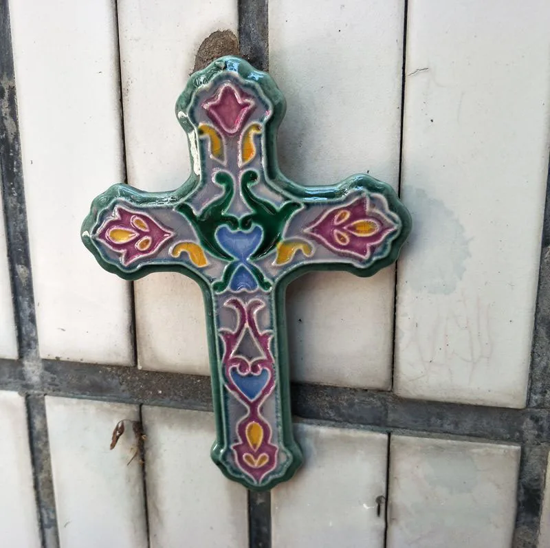Cross Sculpture Ceramic Crafts Painted Delicate Ornaments Sand Table Decoration Holiday Gifts Home Decoration