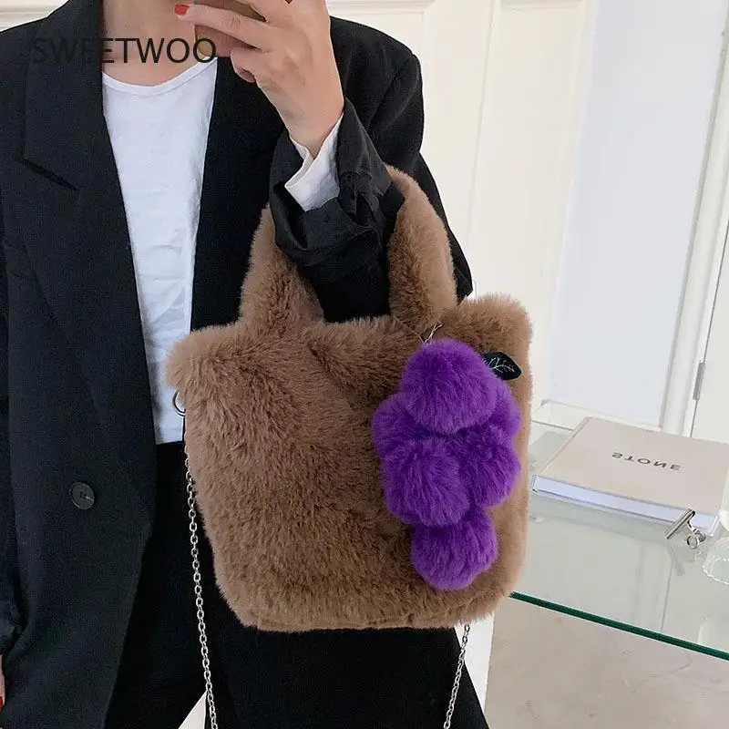 Female bag 2021 autumn and winter new plush bag Korean cute plush messenger small bag portable tote bag