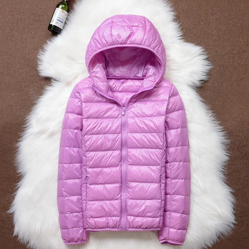 Spring Autumn Women Down Jacket Winter Ultra Light 90% White Duck Down Coat Short Hooded Puffer Jacket Female Warm Parka