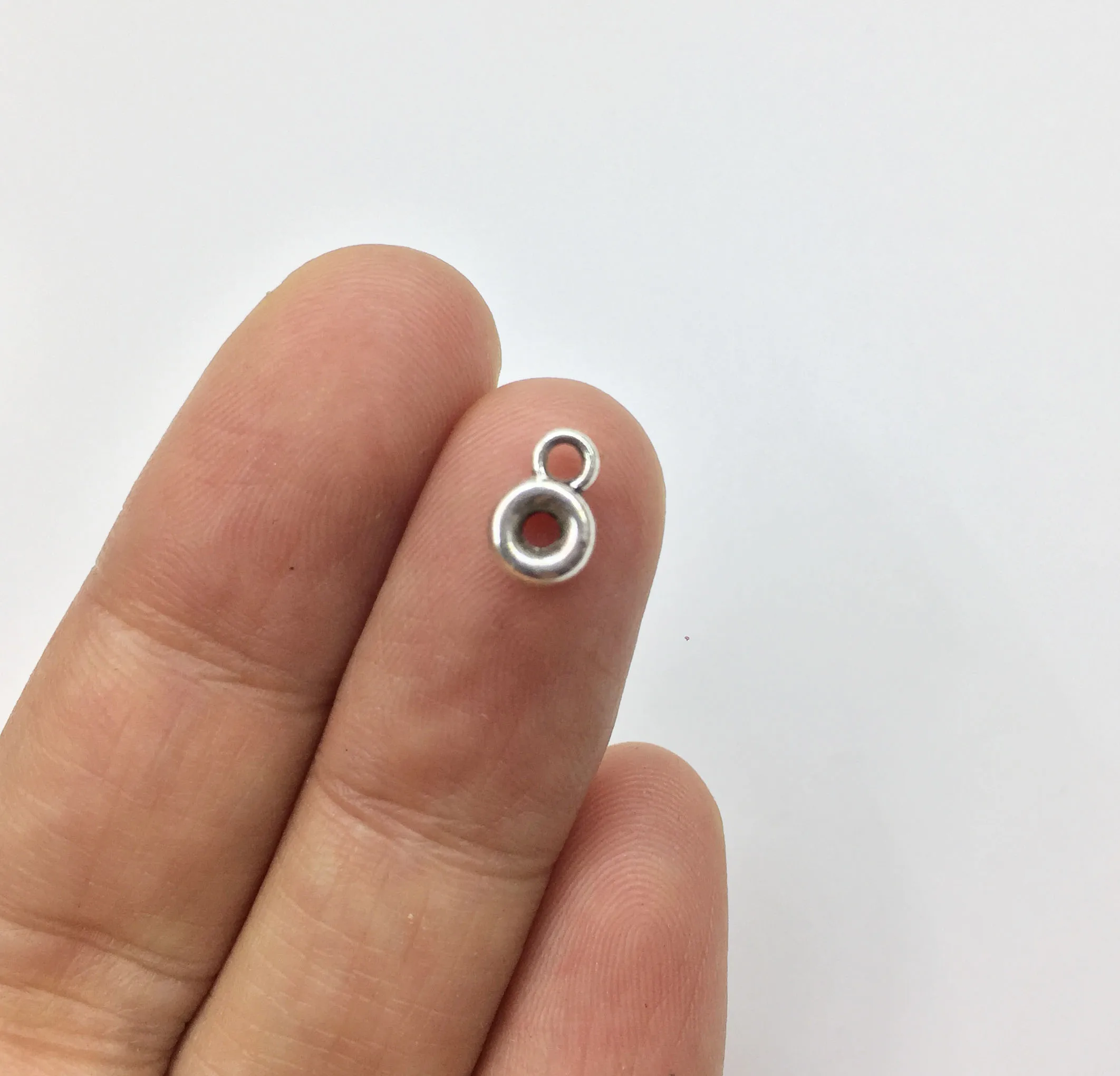 Eruip54 20 قطعة 5 مللي متر دائرة صغيرة سبائك الزنك الخرز Charms قلادة مجوهرات DIY بها بنفسك اليدوية قلادة وأقراط #4