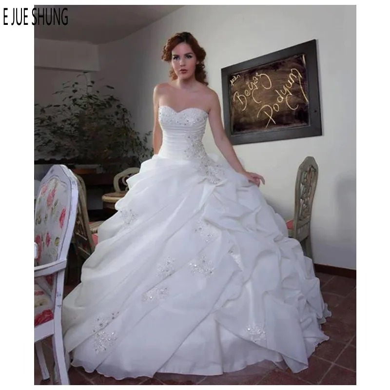 Luxury Wedding Dresses Sweetheart Beaded Ruffled Organza Princess Ball Gown Bridal Wedding Gowns