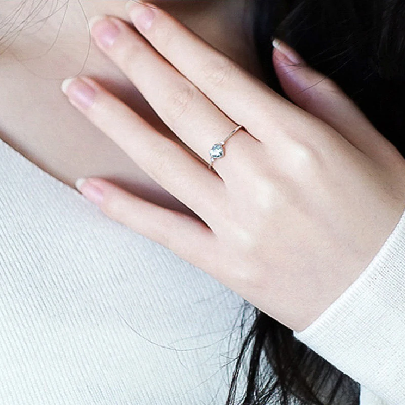 Fashion Women Rings 925 Silver Jewelry Heart Shape Blue Zircon Gemstone Finger Ring for Wedding Engagement Party Gift Ornaments