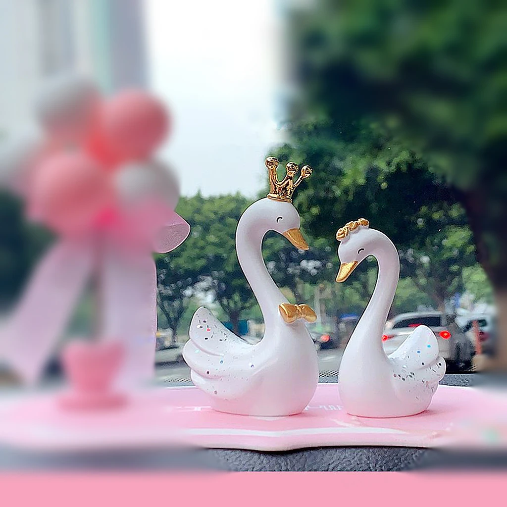 Nordic Style Resin Swan Statue Artwork Ornament Figurines Sculpture Cake Toppers for Wedding Party Decor Baking Supplies Gifts