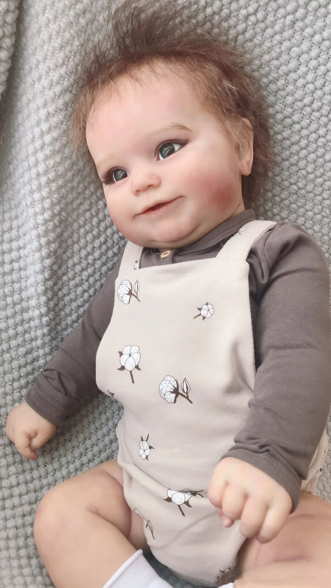 NPK 60 سنتيمتر مادي تولد من جديد دمية طفل لطيف فتاة مع اليد تطبيق الموهير لينة عناق الجسم لعبة عالية الجودة تحصيل