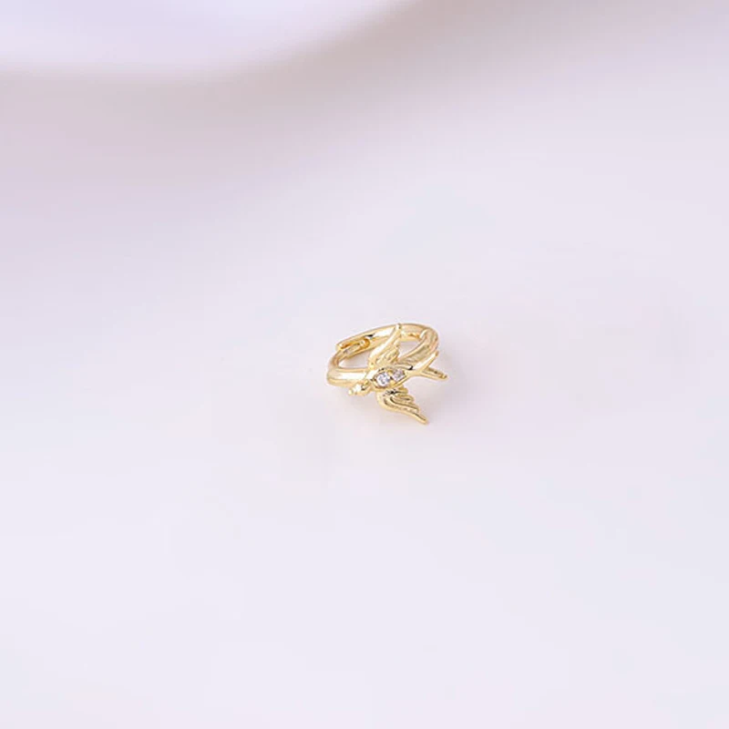 1 PCS Simple Small Zircon Bird Shape Ear Cartilage Piercing Cuff Clip Earring Cute Mini 6 mm Closed Circle Copper Hoops Jewelry