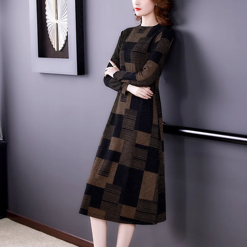 Autumn Winter Plaid Plus Velvet Thickening Midi Dress Women Vintage Long Sleeve Party Vestidos 2024 Elegant Bodycon Casual Dress