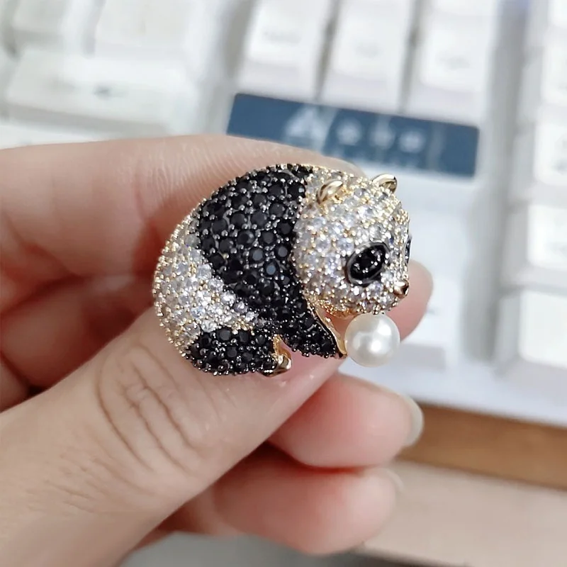 Cute rhinestone panda pin brooch suit shirt with animal fashion brooches Children festival gift