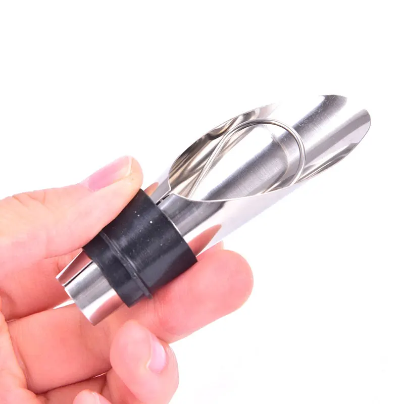 2PCS Stainless Steel Wine Wine Pourer Vacuum Red Wine Cap Sealer Fresh Keeper Bar Tools Bottle Cover Kitchen Accessories