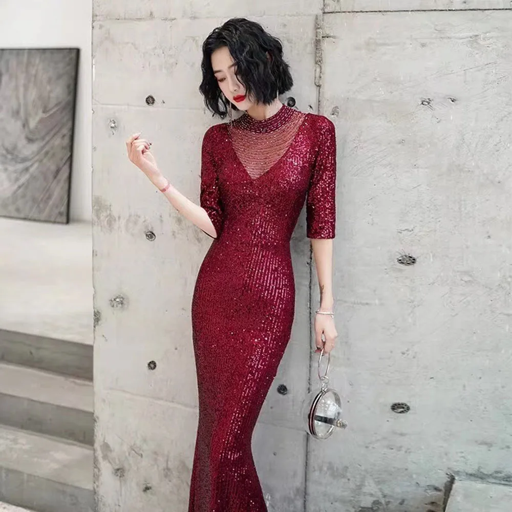 Elegant ชุดเจ้าสาว Burgundy Sequined ทรัมเป็ตแม่อย่างเป็นทางการ Gowns ชุดเจ้าสาวงานแต่งงาน