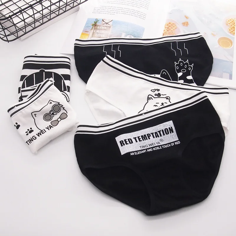 5Pcs/lot High Quality Women's Underwear Cotton Inner File Cartoon Black and White Cat Triangle Panties Briefs Girl Sexy Lingerie