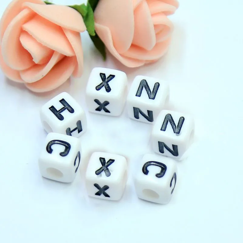 Free Shipping 8*8MM Cube Acrylic Letter Beads A-Z Plastic Alphabet Initial Square Bracelet Beading Spacers 1100PCS