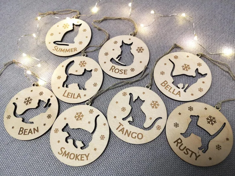 

Personalized cat ornament, Christmas cat ornament, Christmas tree decoration, Custom cat shape, Cat name engraved, HangingBauble