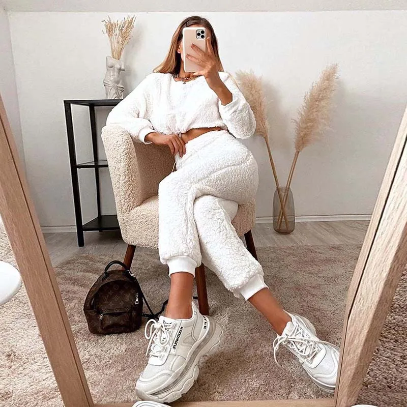 Casual Furry Crop Sweatshirt Top And High Waisted Joggers Women Pants Two Piece Set Tracksuit Women Outfits Autumn Winter Female