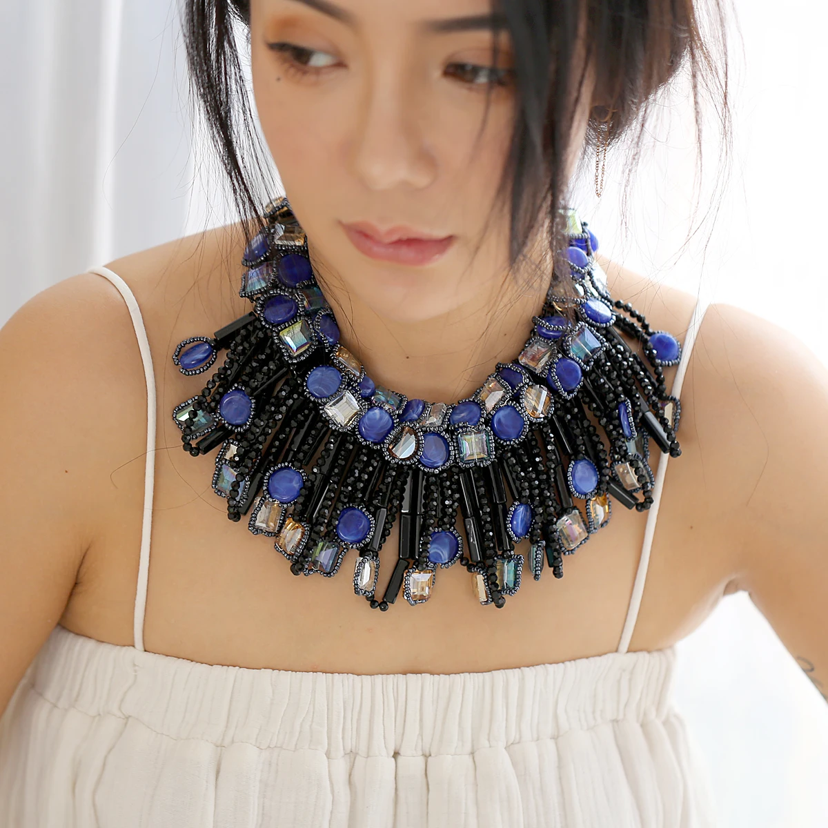 HAHA&TOTO New Arrived Luxury Blue Stones Crystal Beads Strands Necklace Statement Chokers Chunky Bib Necklace for Women Party