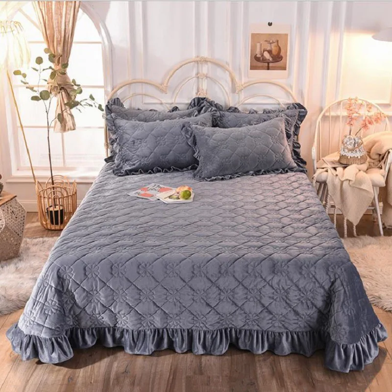 

245x270cm Crystal Velvet Thicken Bedspread Fitted Sheet Warm bed cover Coverlet King queen size Bedding no Pillowcase