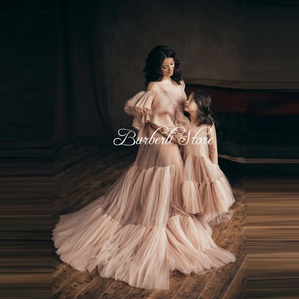 

Mother And Daughter Pretty Tulle Dress See Thru Mesh Party Gowns To Photography Mom And Kids Ruffles Long Maternity Robe Vestido