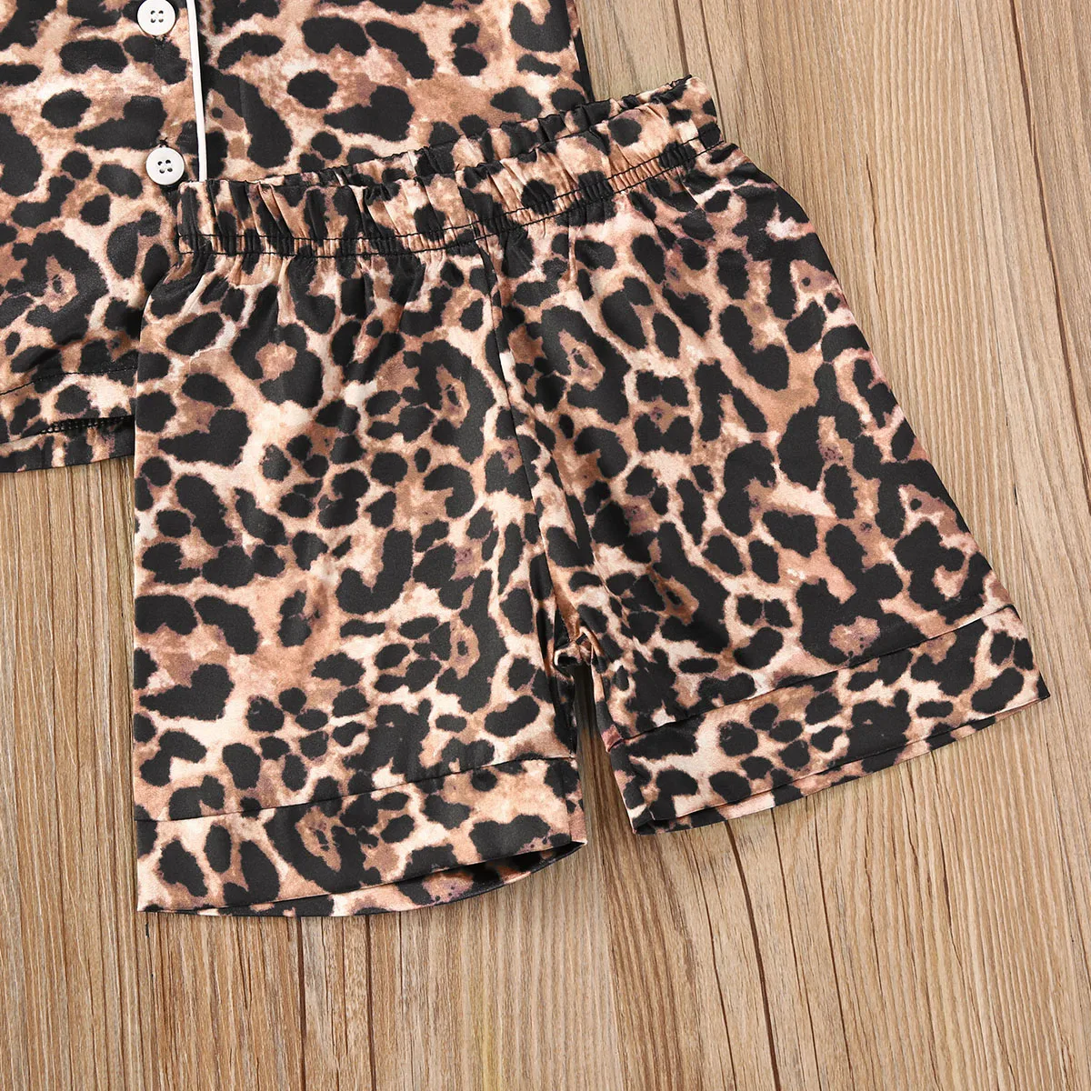 2020 New 1-6Years Fashion Toddler Baby Boy Girl Leopard Pajamas long / short sleeve Top Pants Button-Down Sleepwear Nightgown