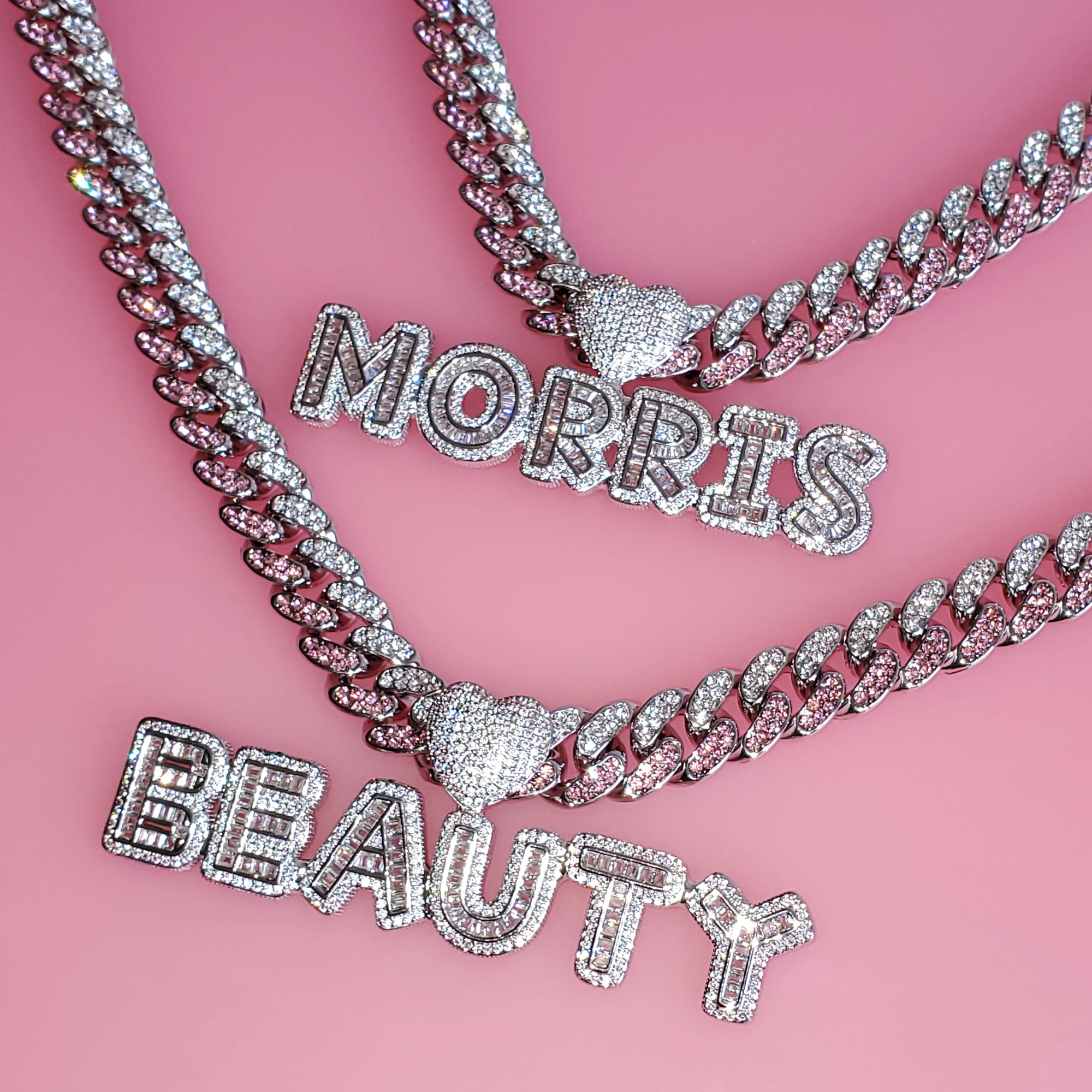 Imagem -03 - Pedras Rosa e Claras Cadeia de Elos Cubanos com Nome Pingente Choker Heart Bail Colar de Letras Geladas Colar Personalizado Monograma Blingbling