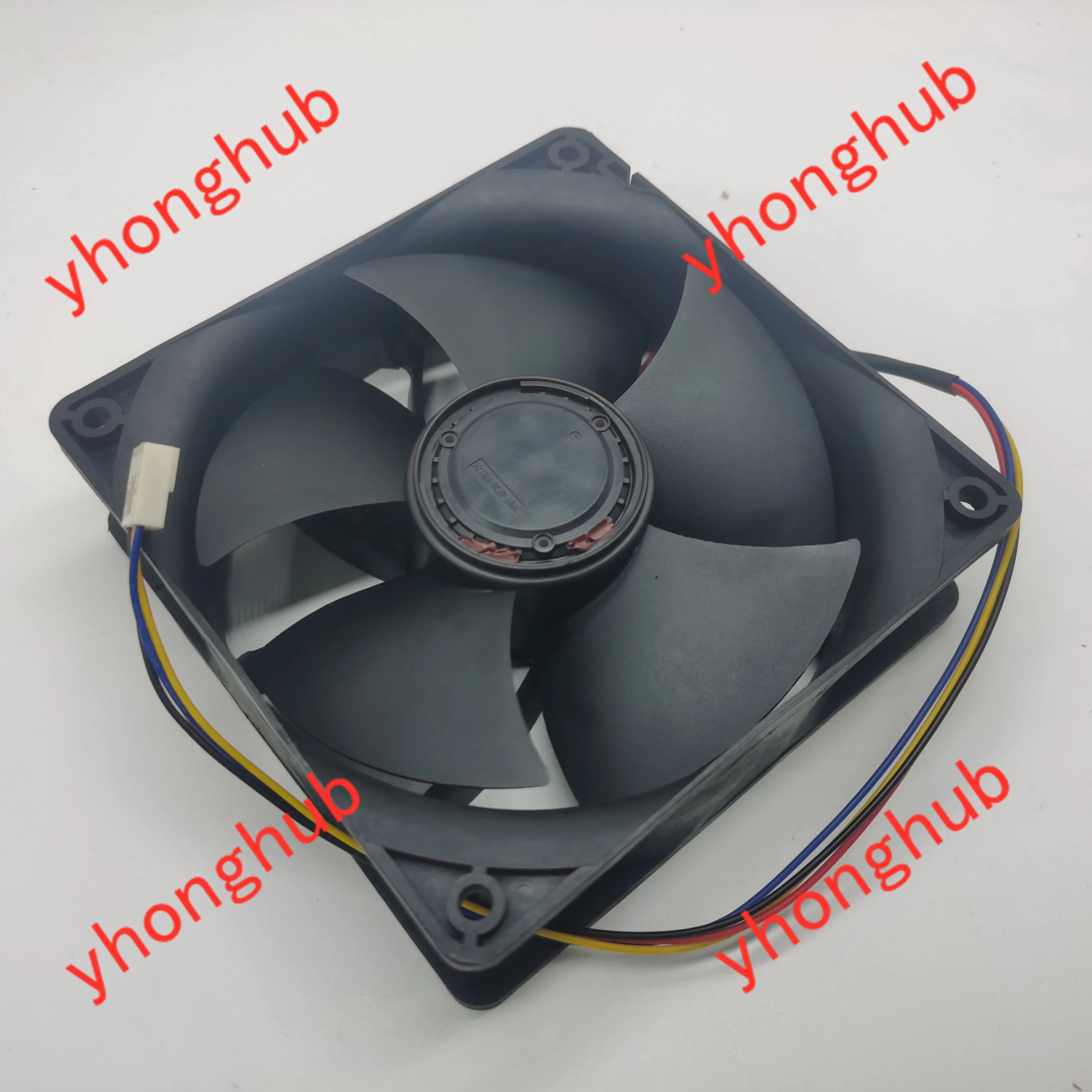 Nidec W12E12BS11B5-07 DC 12V 1.65A 120x120x38mm 4-Wire Server Cooling Fan