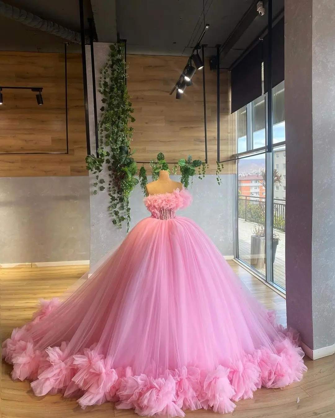 Vestido de baile rosa claro para mulheres, elegantes vestidos longos de baile, babados em camadas, 16 veste formal doce, vestidos Quinceanera